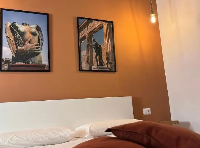 Conte Di Mola 67 3* 나폴리