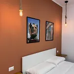 Conte Di Mola 67 Bed & Breakfast 3*