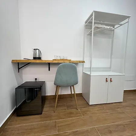 לינה וארוחת בוקר Conte Di Mola 67 3*