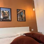 Conte Di Mola 67 3* نابولي