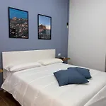 Conte Di Mola 67 3* نابولي